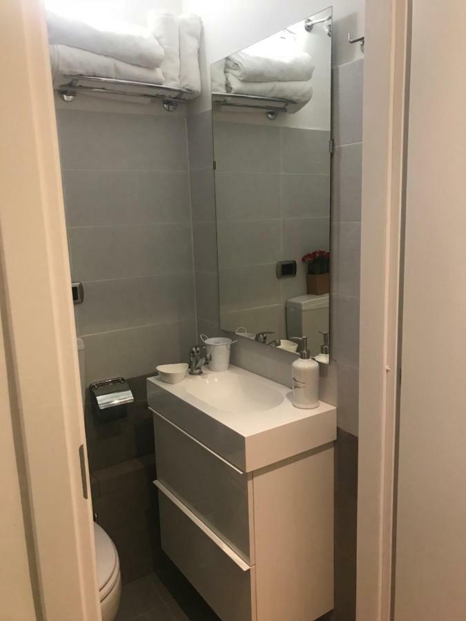 Maison Dis Raffaella Hotel Rzym Zewnętrze zdjęcie